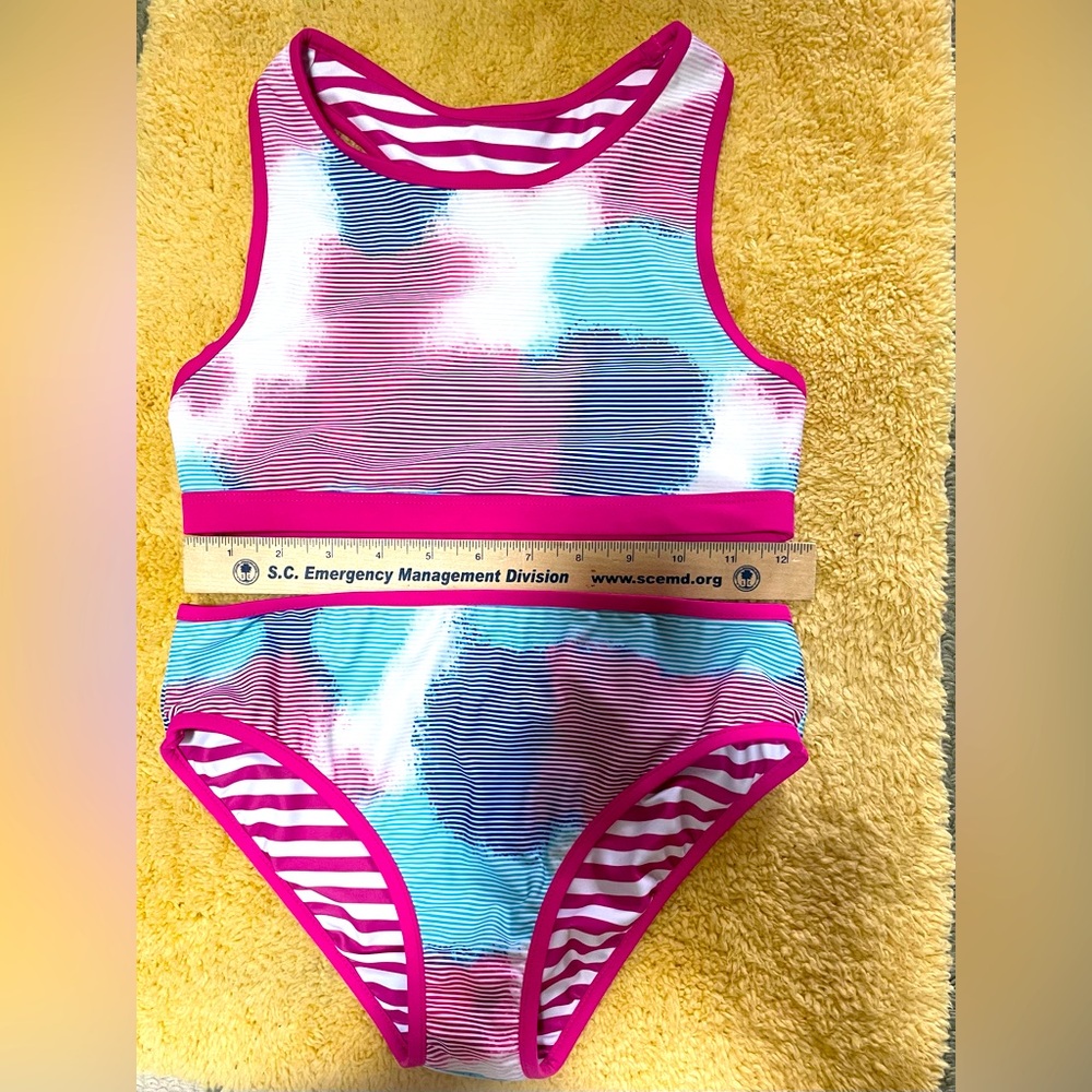 Eddie Bauer Youth Girls 2-piece Reversible Swimsuit. New with tags. Size M 10/12